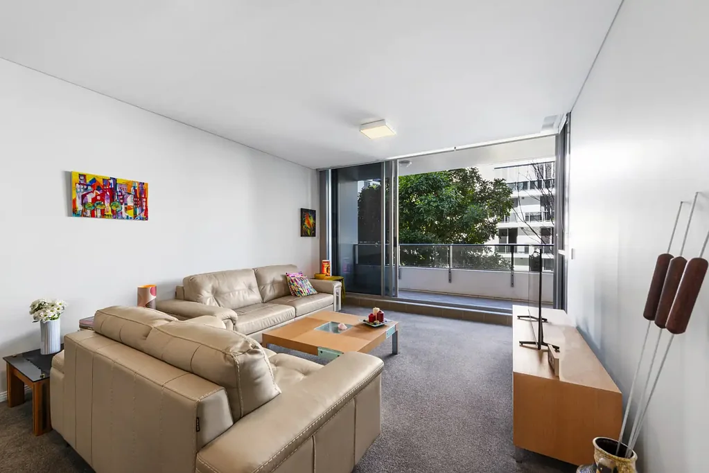 Southport 2 Slaapkamer Incredible Value - Immaculate and ready to occupy!