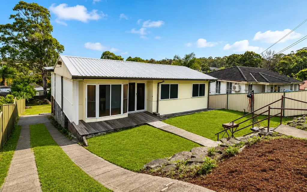 Ashcroft 5Zimmer POSITIVELY GEARED INVESTMENT | Licensed Short-Term Accommodation Business | 760sqm with Future Development Potential (STCA)
