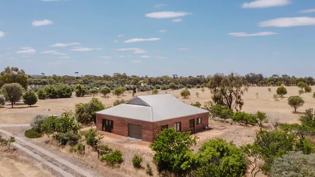2 York Road, Popanyinning, WA 6309