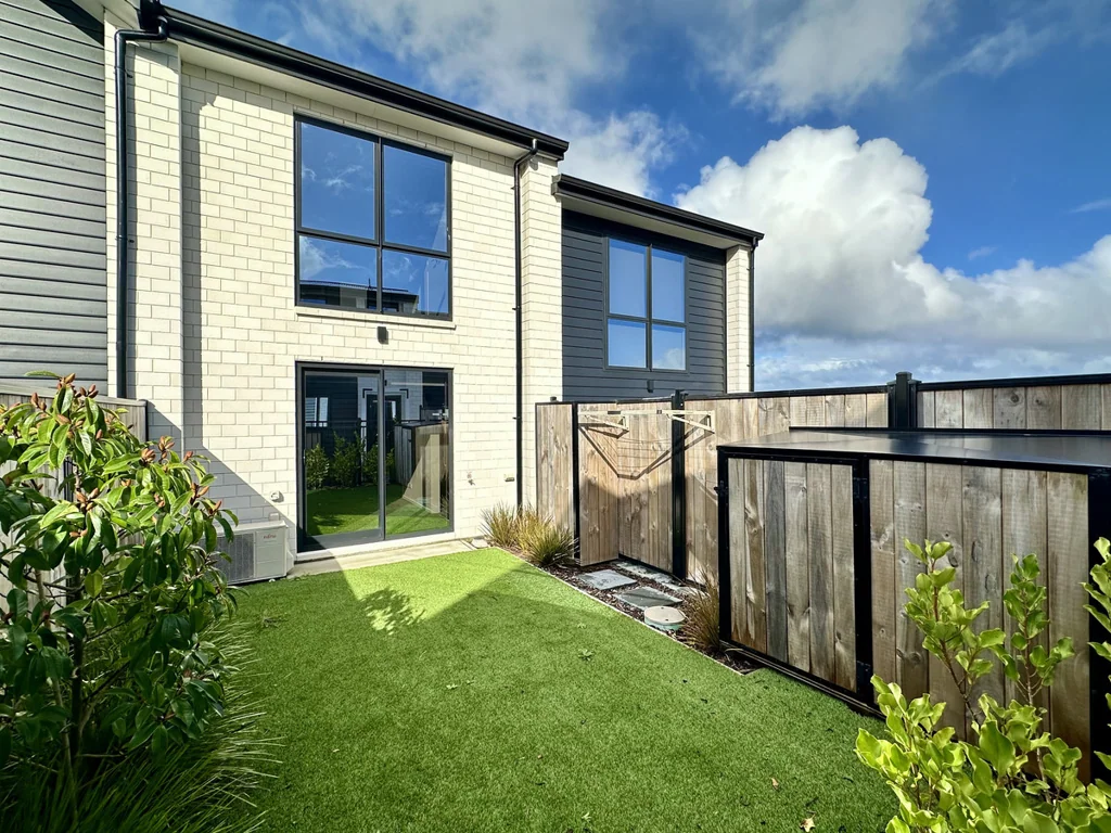 Modern 1-Bedroom Rental in Massey