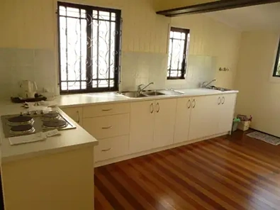 18 LOUIS STREET, Redcliffe, QLD 4020, 3房, 1浴, House