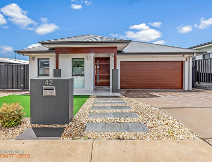 42 Harriott Street, Wright, ACT 2611, 4 Kuwarto, 2 Banyo, House
