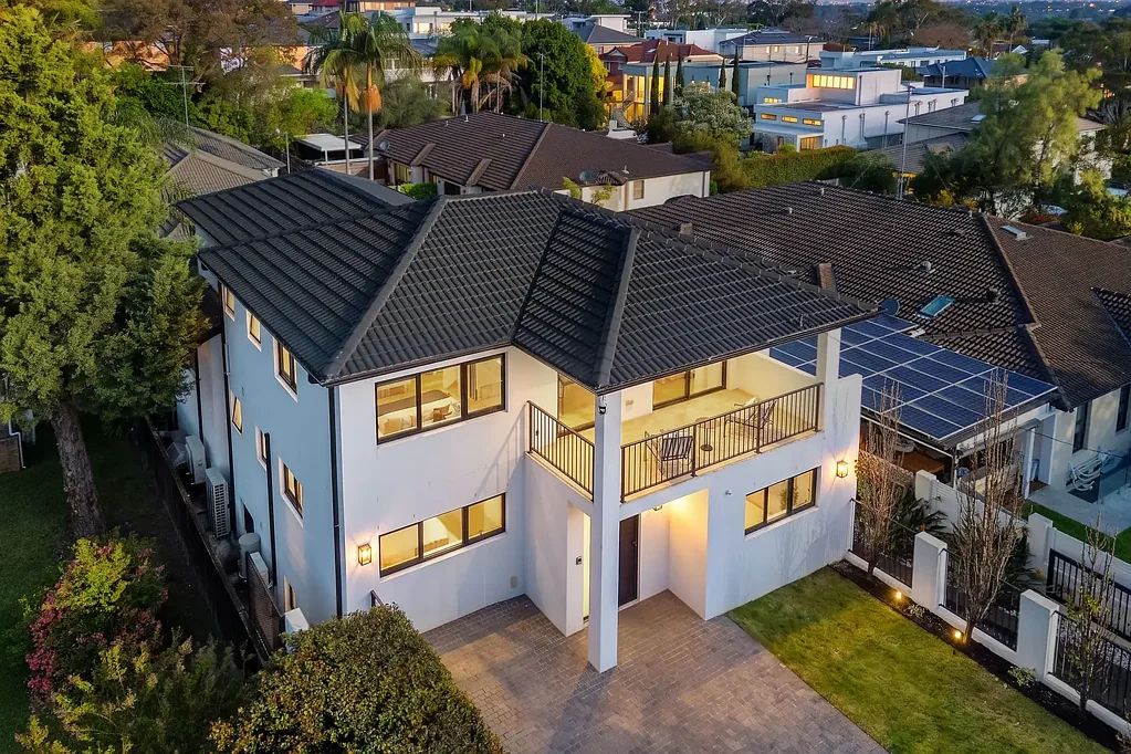Putney 7બેડરૂમ ﻿Luxurious abode steps to waterfront foreshores