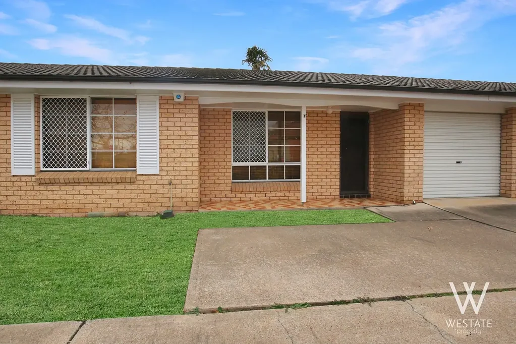 CHARMING CBD UNIT