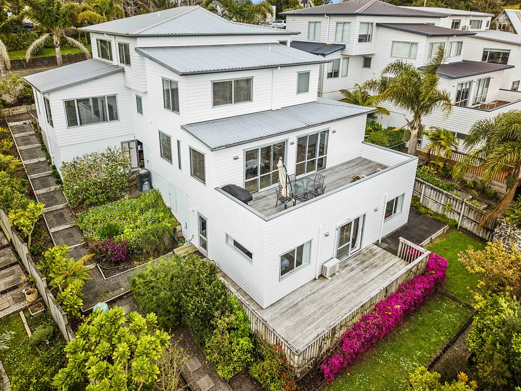 Fairview Heights 6બેડરૂમ A Grand Residence In Sought After Fairview Heights