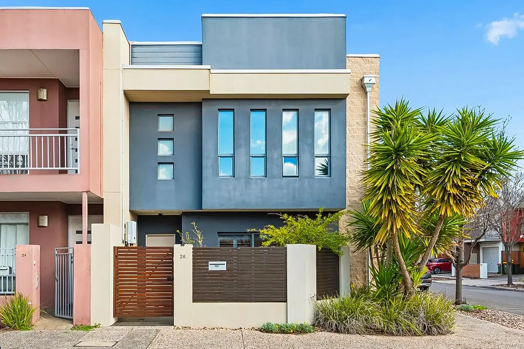 Mawson Lakes 3Moenga Family Sized Living in the Heart of Mawson Lakes