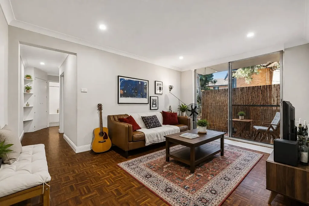 Dulwich Hill 2 Slaapkamer A Rare Combination of Style, Location & Low Strata