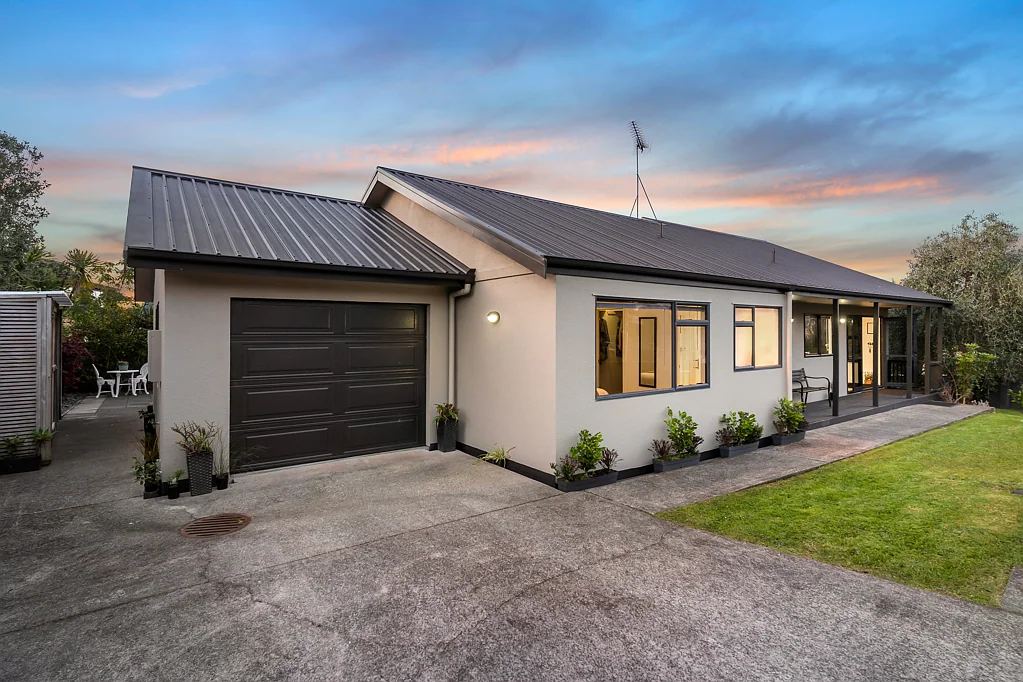 5A Ballini Rise, West Harbour, Waitakere City, Auckland