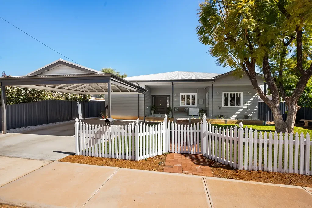 30 Addis Street, Lamington, WA 6430