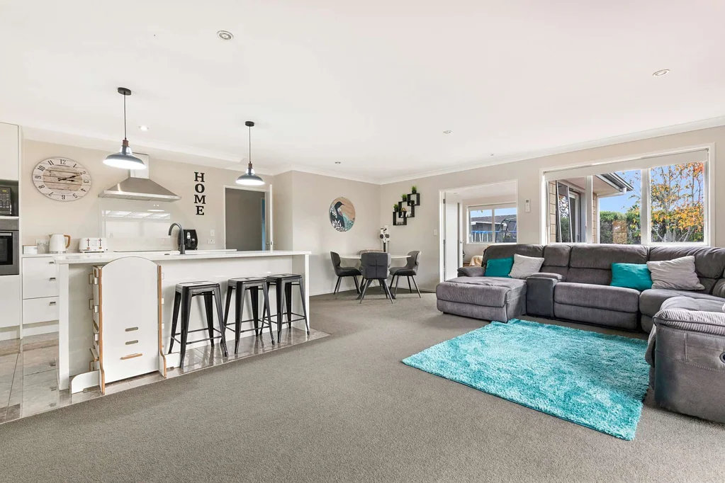 Waiuku 4ਬੈੱਡਰੂਮ Owners have said SELL!! RV $960,000