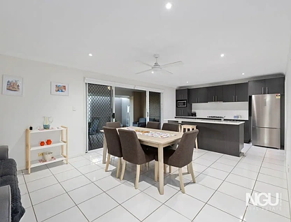 9 Ambrose Drive, Augustine Heights, Ipswich - Greater Region, 4 habitaciones, 2 baños, Apartment