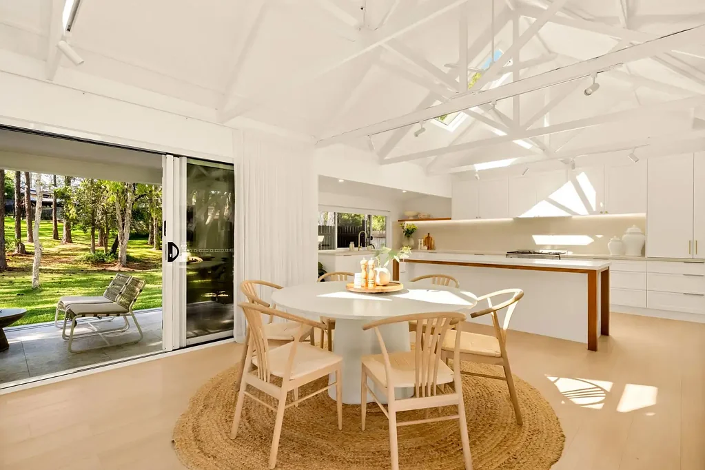Robina 3房  Turn-Key Resort-Style Living with Pool – Minutes to Bond University & Golf Course