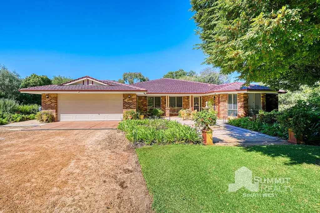 4 Tributary Place, Leschenault, WA 6233