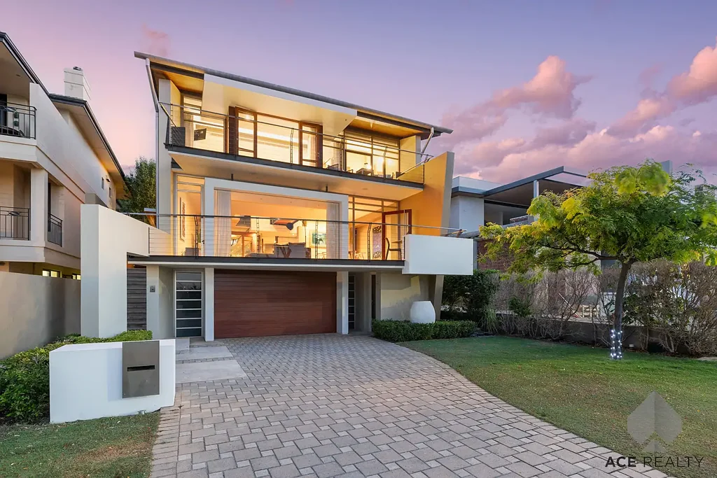 39B The Strand, Applecross, WA 6153