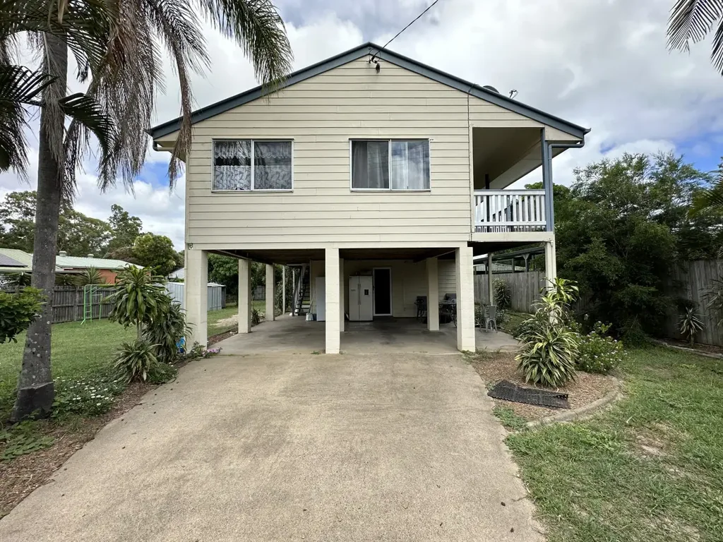 Dual Living Less Than 1km to the Beach!