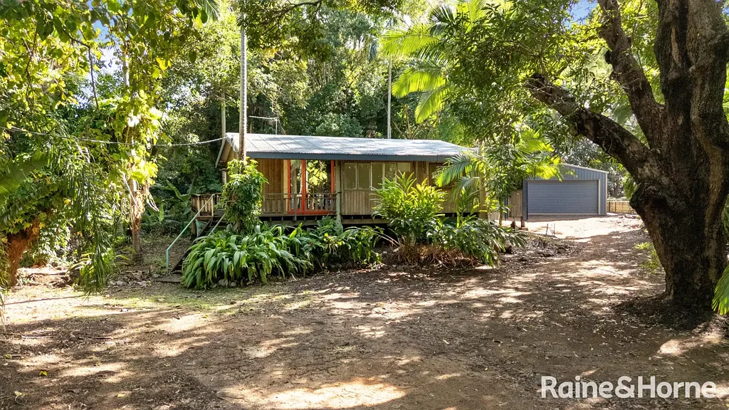 Nelly Bay 3 Bedroom Unbeatable Location & Endless Potential - Residential/Commercial Opportunity in Nelly Bay