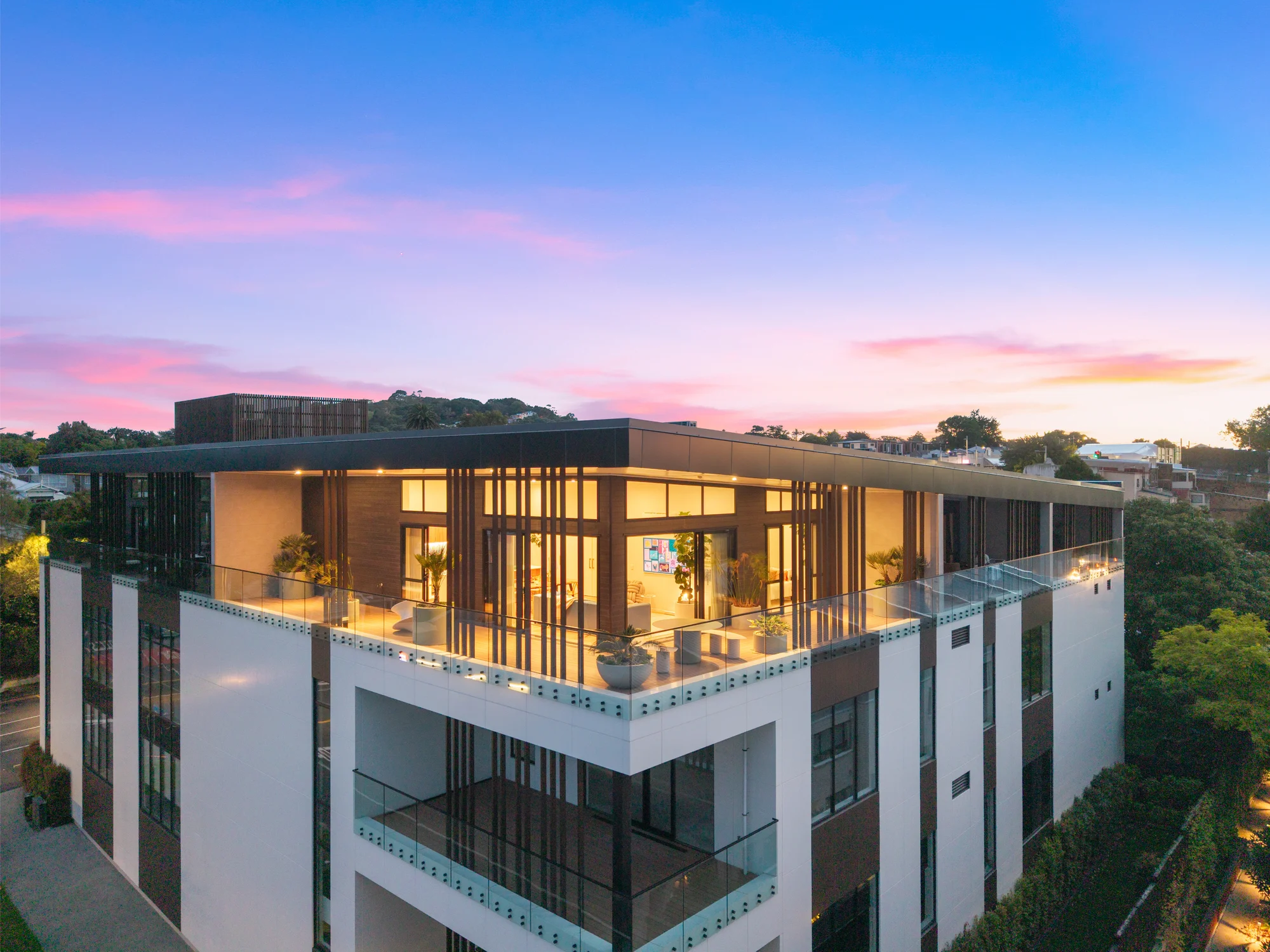 Mount Albert 3部屋 PENTHOUSE | Professionals