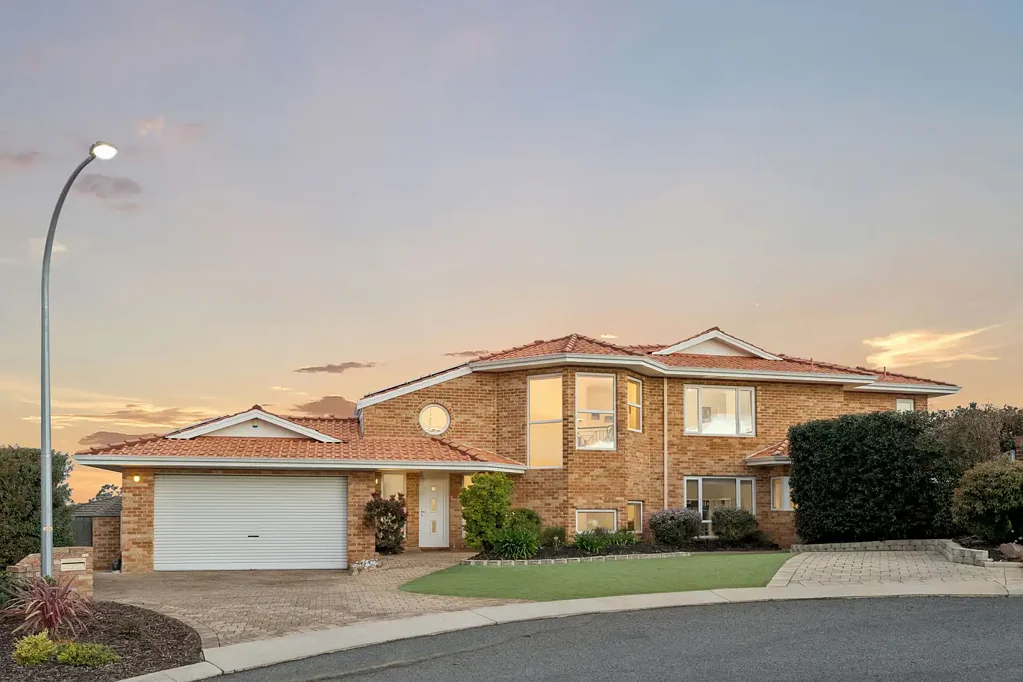 Duncraig 5房  Grand Proportions and Brilliant Family Separation