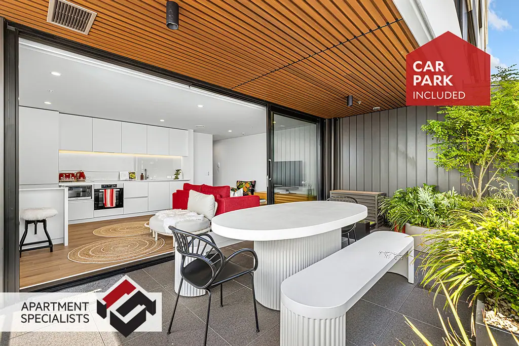 Eden Terrace 1 Bedroom Natural Light, Views, Brand New.