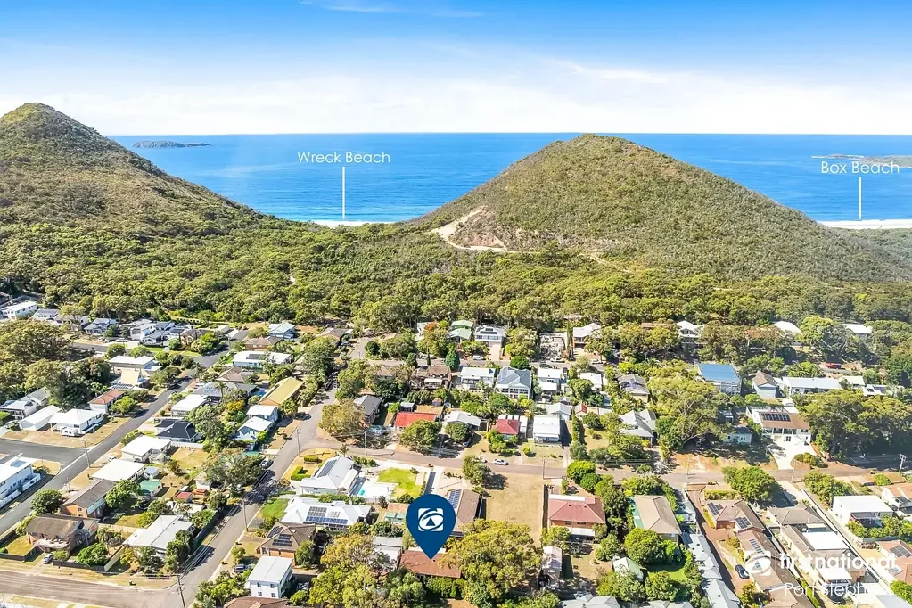 Shoal Bay 2房  Freestanding Coastal Investment with Rare Flexibility