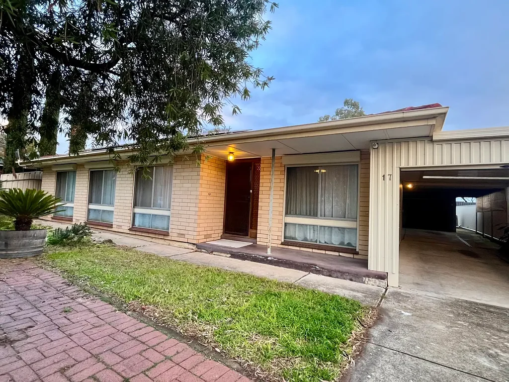 Fully Furnished 4-Bedroom Home with Solar - Prime Modbury Location