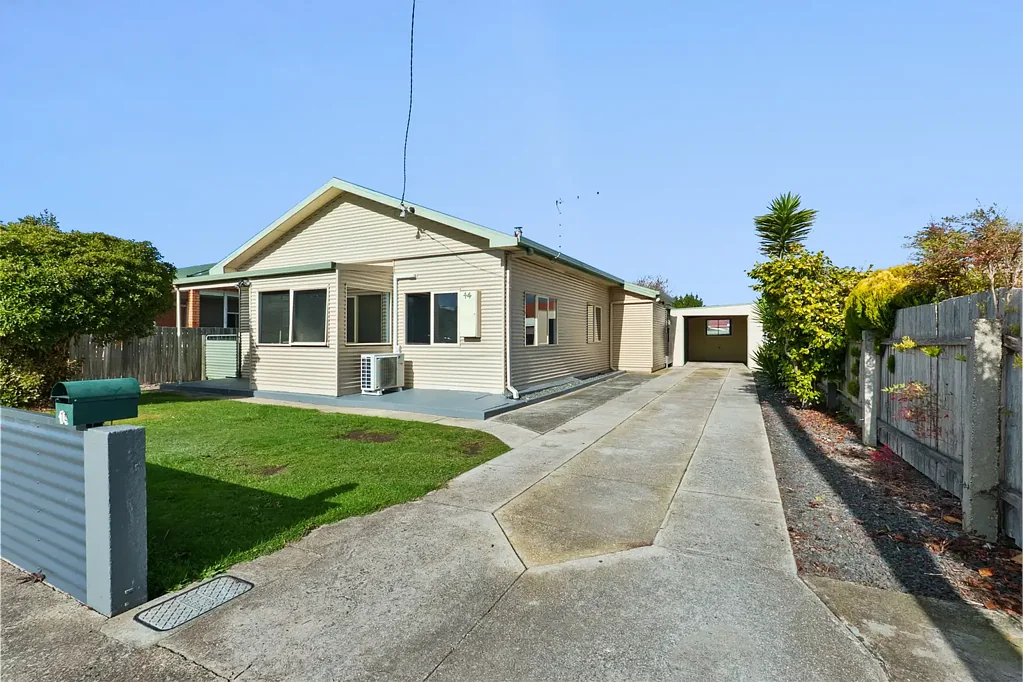 Latrobe 3房  RENOVATED, LOW-MAINTENANCE LIVING IN THE HEART OF LATROBE