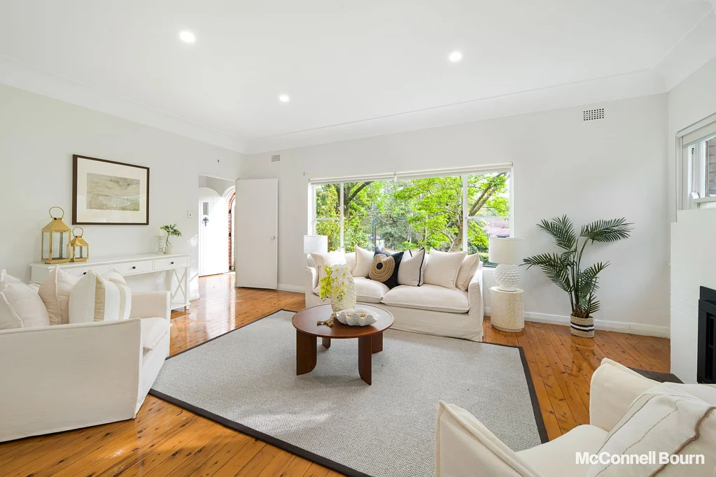 Roseville 5બેડરૂમ Rare Dual-Title Corner Holding On 1,112.9sqm