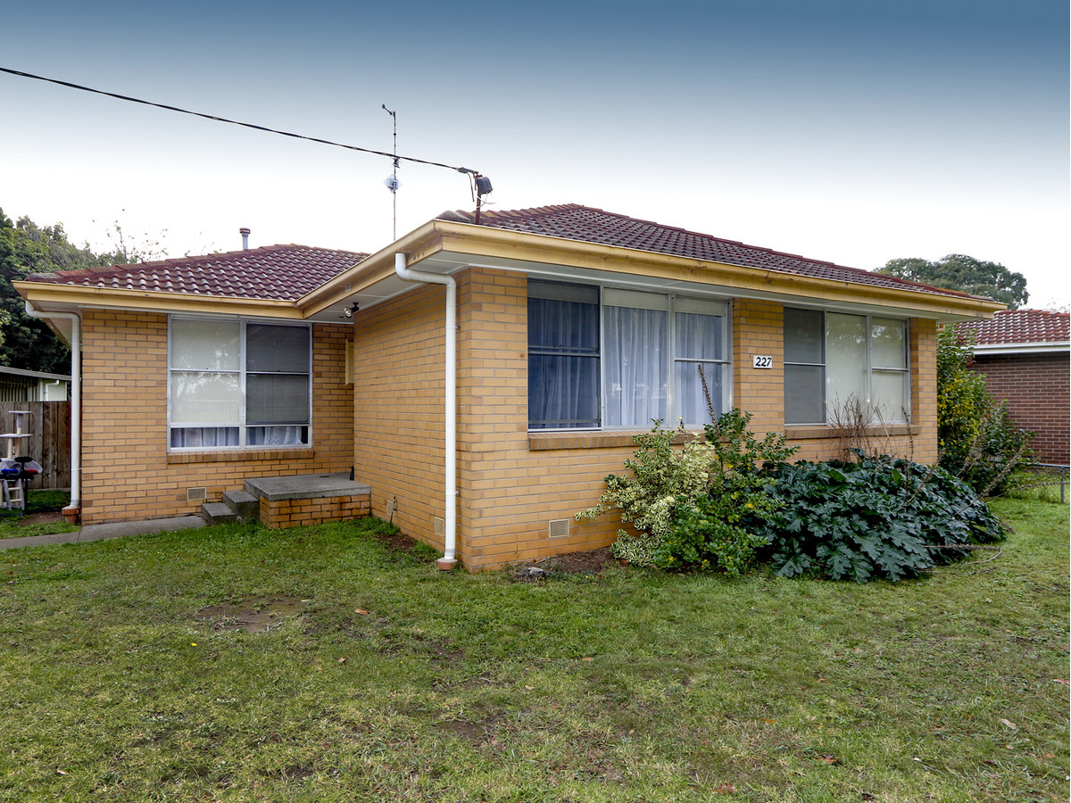 227 DAWSON ST, SALE VIC 3850, 0 chambres, 0 salles de bain, House