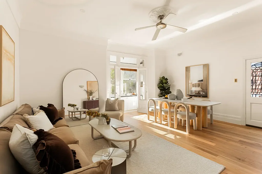 Annandale 2कमरा Generous Character Apartment in Boutique Converted Mansion