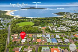 UNIT 1 3 WHITESANDS RD, Fingal Bay