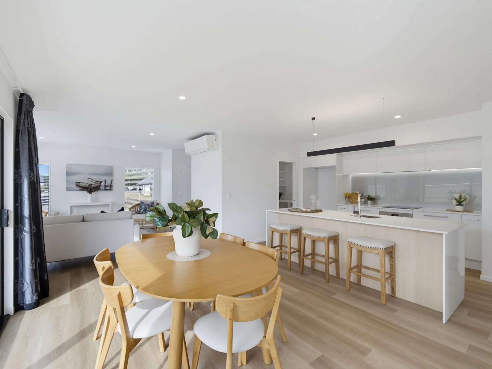 14 Panama Crescent, West Melton, Selwyn District, Canterbury, 4 Schlafzimmer, 2 Badezimmer, House