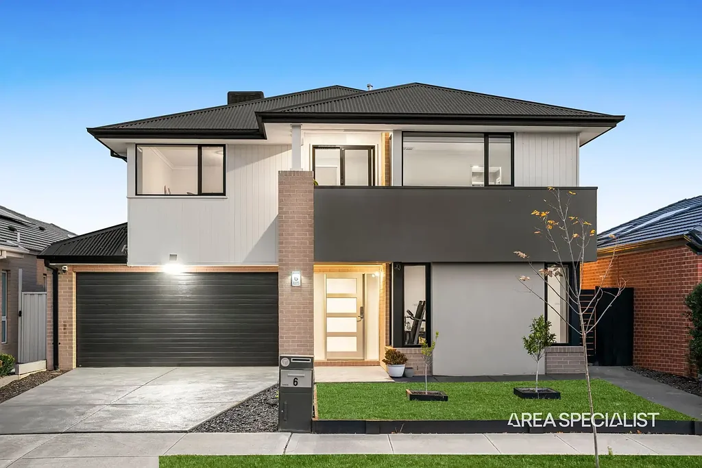 Werribee 4房  列出为：哈普利庄园核心区的轻松奢华生活！ LISTED AS: Effortless Luxury Living in the Heart of Harpley Estate!