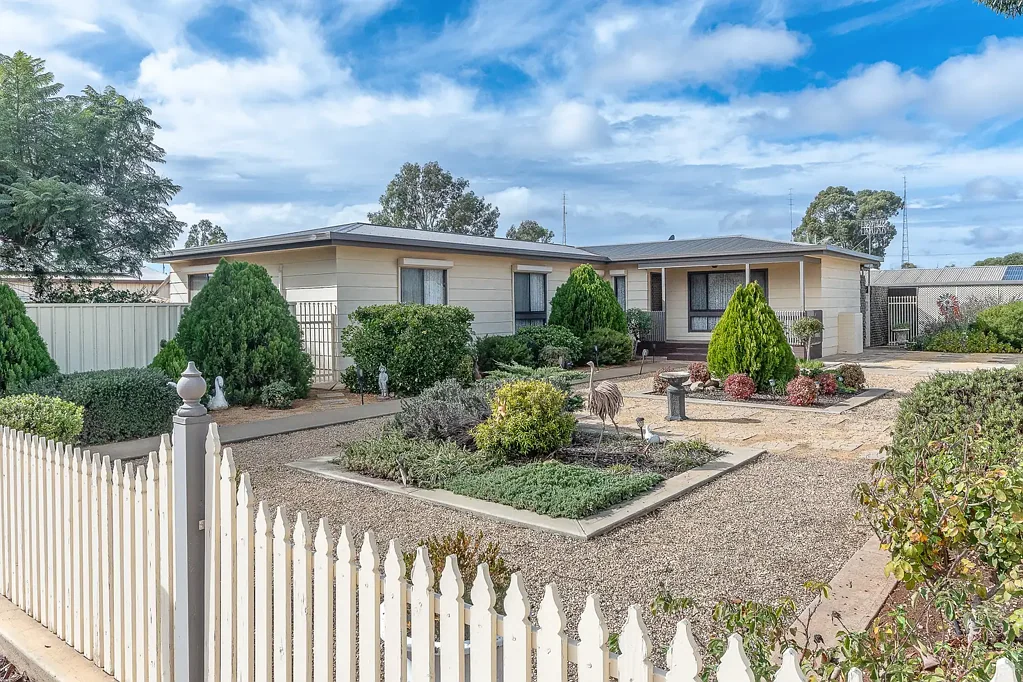 Morgan 3房  Peaceful Family Retreat with Entertaining Appeal in Morgan