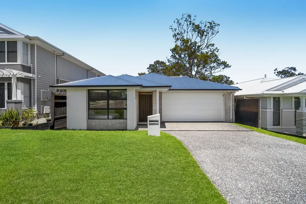 4 Alloway Close, Pallara, QLD 4110