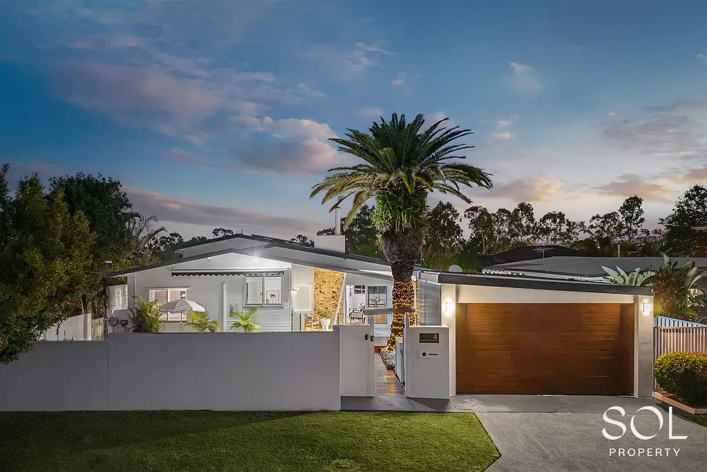 Aspley 4Kwarto Palm Springs Style | Resort-Style Living | Custom Basketball Court