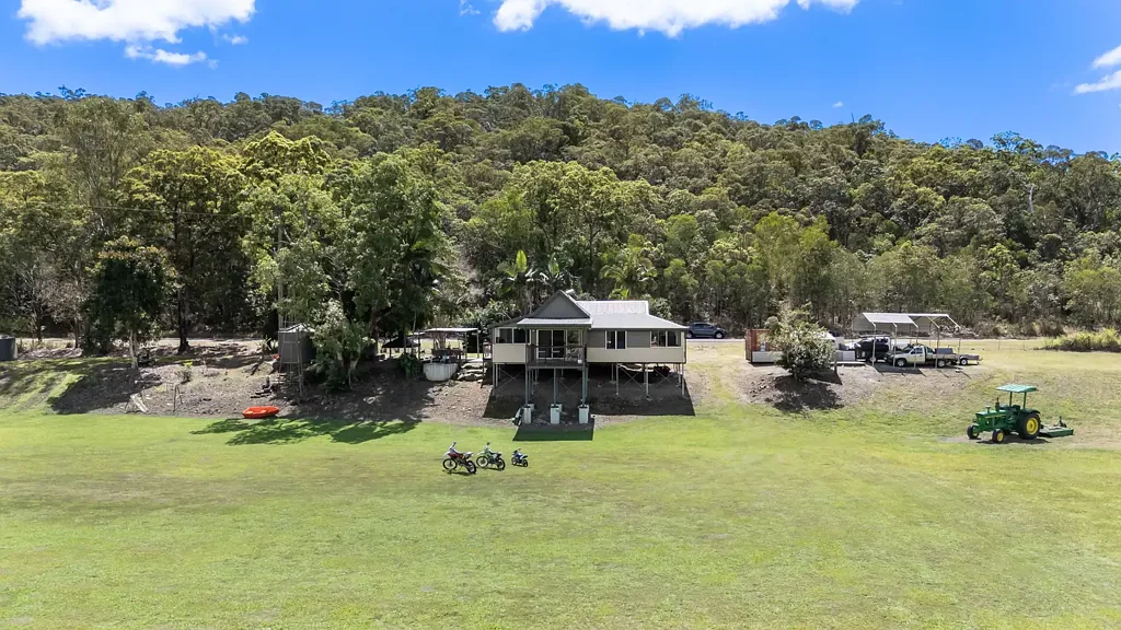 216 Saltwater Creek Road, Palm Grove, QLD 4800