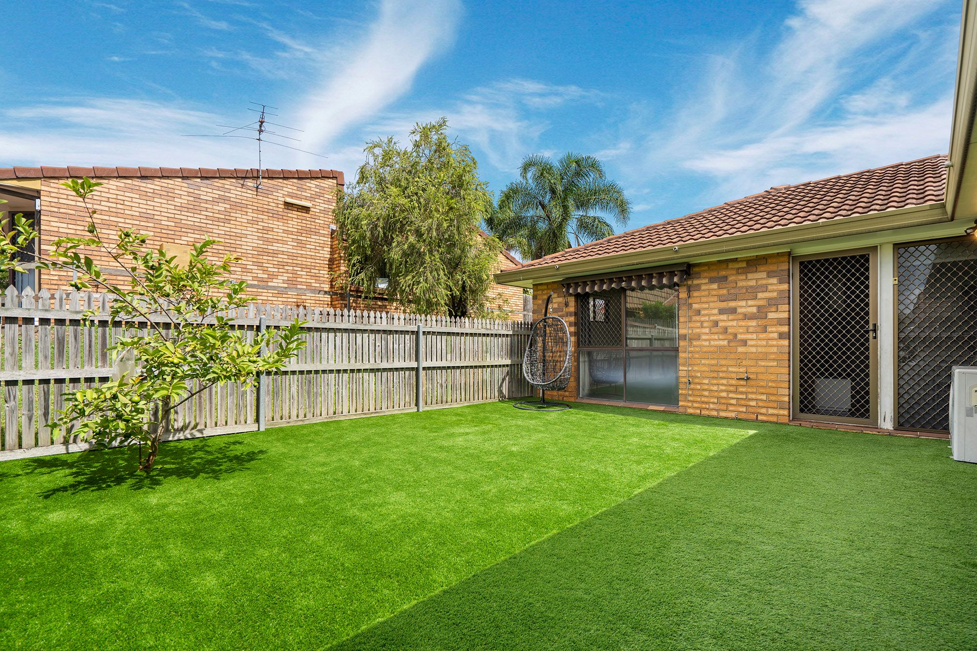 UNIT 5 37 HILLARDT ST, ROBERTSON QLD 4109, 0部屋, 0バスルーム, Townhouse