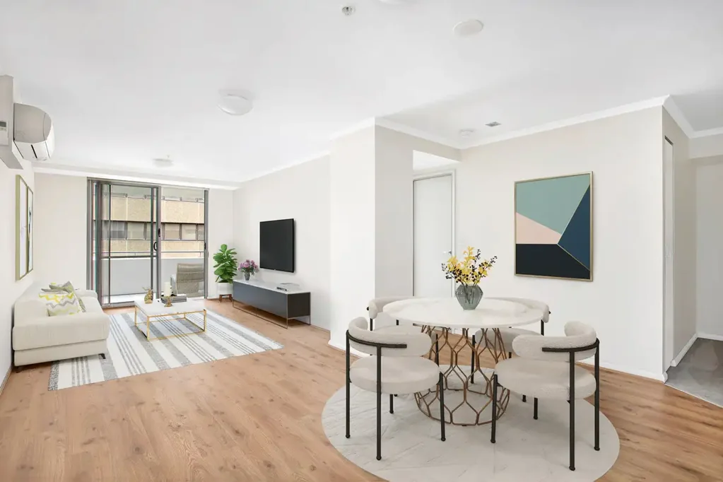 Overized 1 Bedroom Apartment Plus Study !