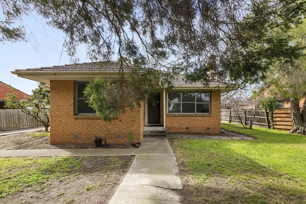 62 Emu Parade, Jacana, VIC 3047, 3 Bedrooms, 1 Bathrooms, House