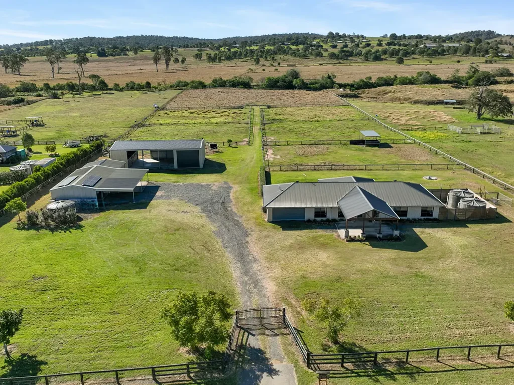 Veresdale 4침실 Prestige Acreage Living with Equine Facilities