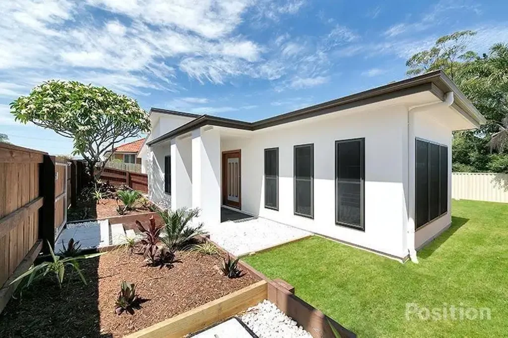 Light Bright ModernFamily Home