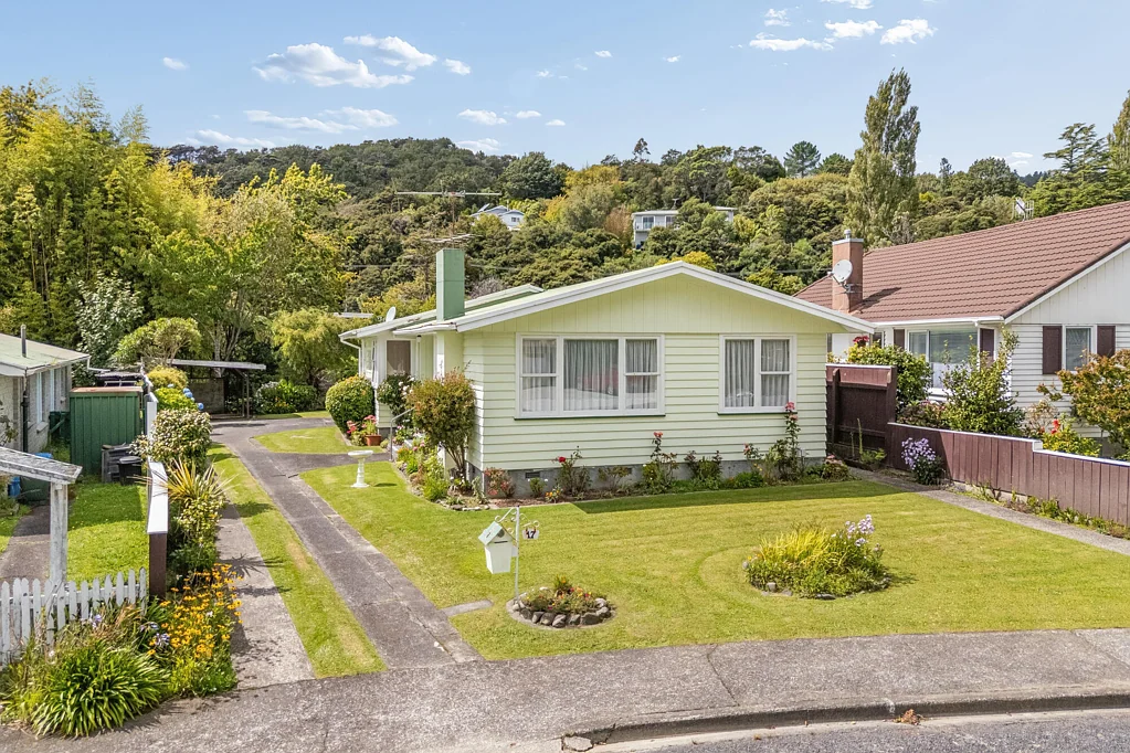 17 Deller Grove, Silverstream, Upper Hutt, Wellington