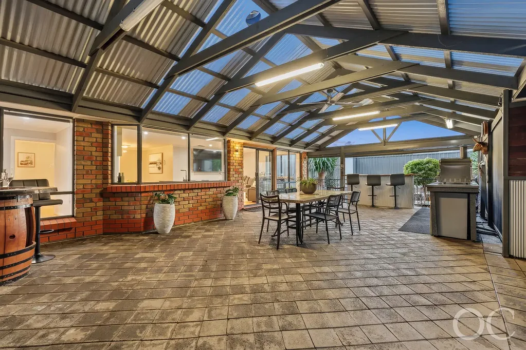 Woodcroft 4Habitaciones Open the Door to the Ultimate Family Entertainer
