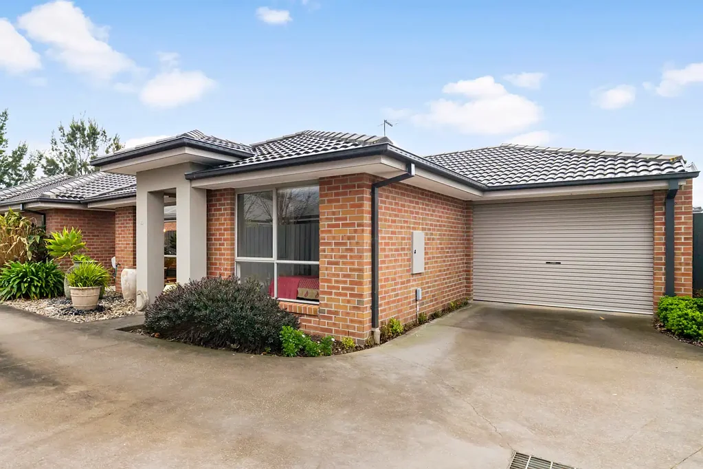 2/25 Sudholz Street, Bittern, VIC 3918