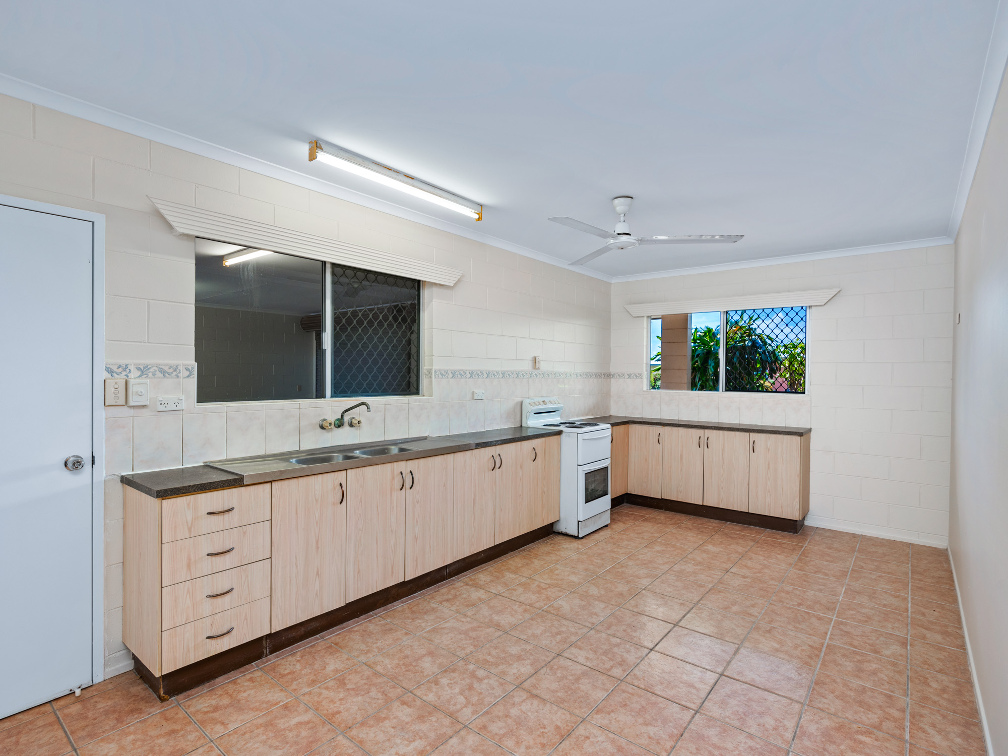 8 ALMA ST, WOREE QLD 4868, 0房, 0浴, House