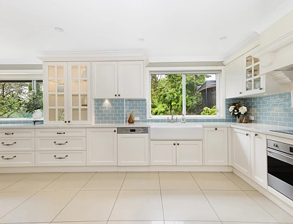 182 Grosvenor Street, Wahroonga, Upper North Shore, 5 Kuwarto, 2 Banyo, House
