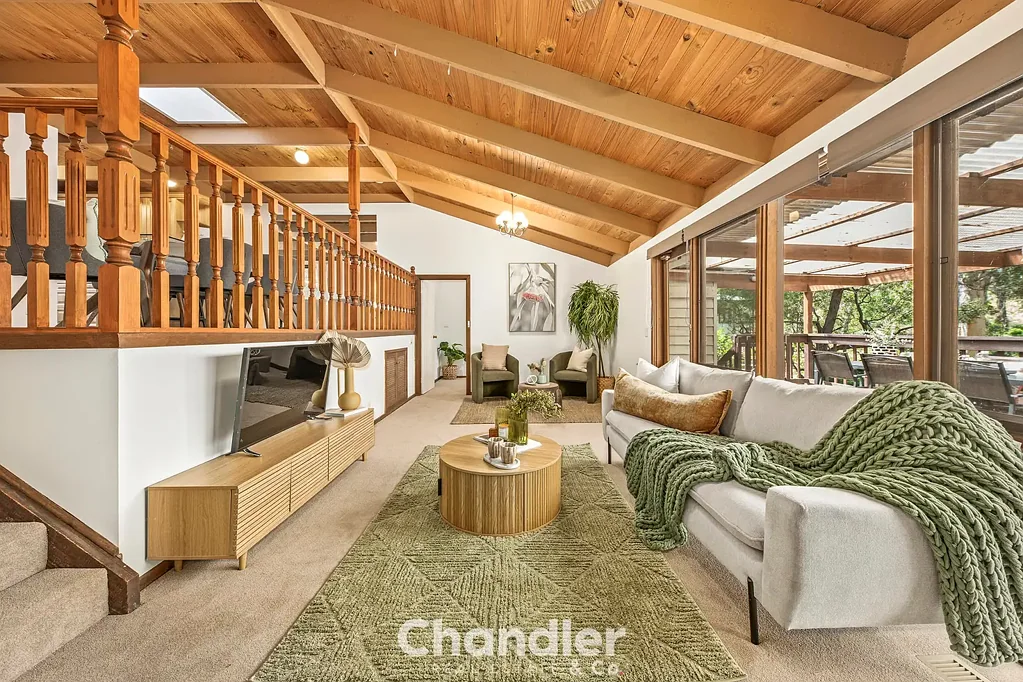 Upwey 4غرفة نوم Family Living on a Huge Block in the Heart of Upwey