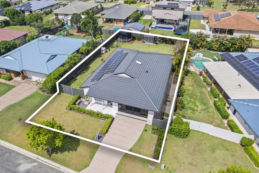 11 DANNIKA WAY, DEEBING HEIGHTS QLD 4306, 0部屋, 0バスルーム, House