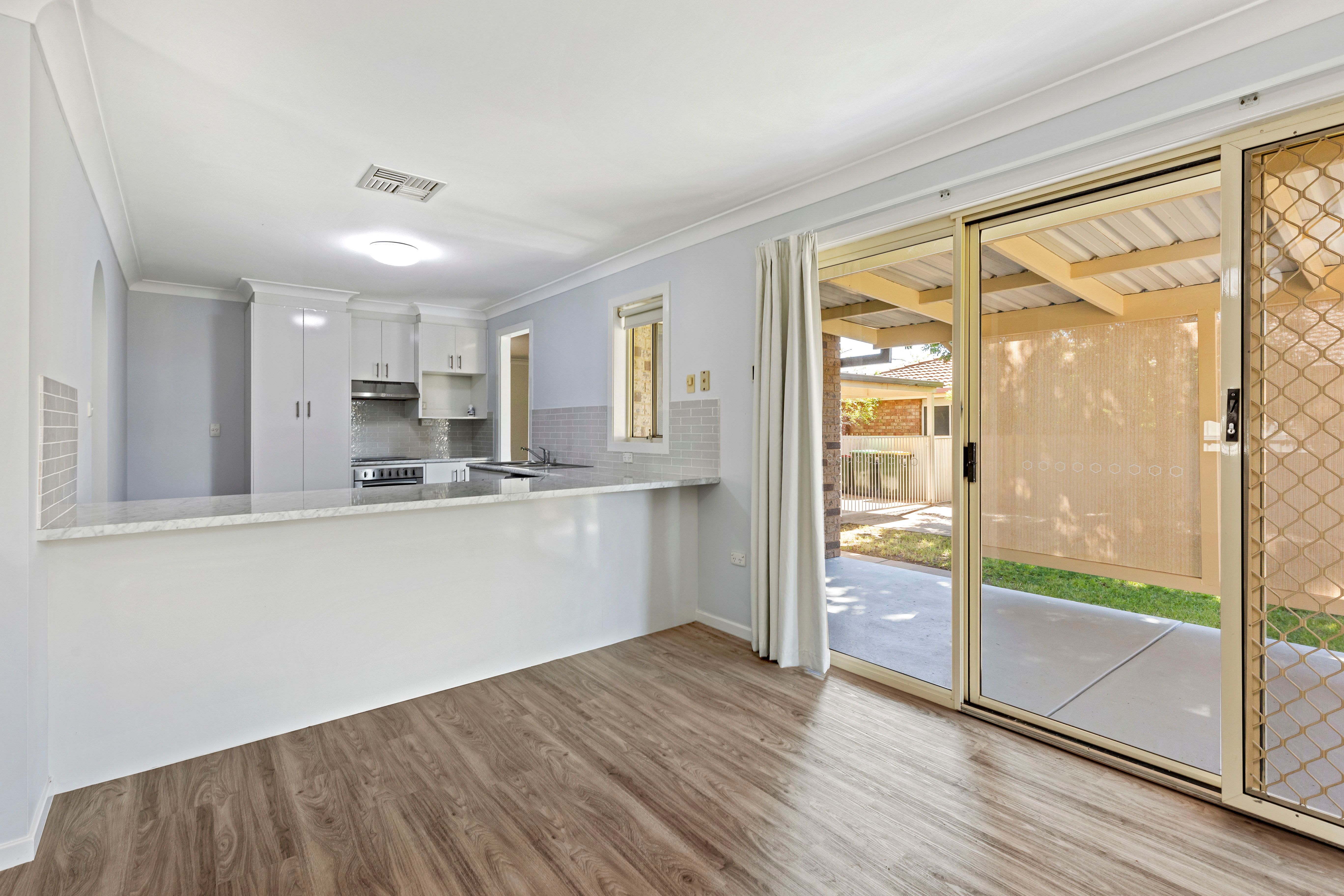 48 DALMAN PWY, GLENFIELD PARK NSW 2650, 0 rūma, 0 rūma horoi, House