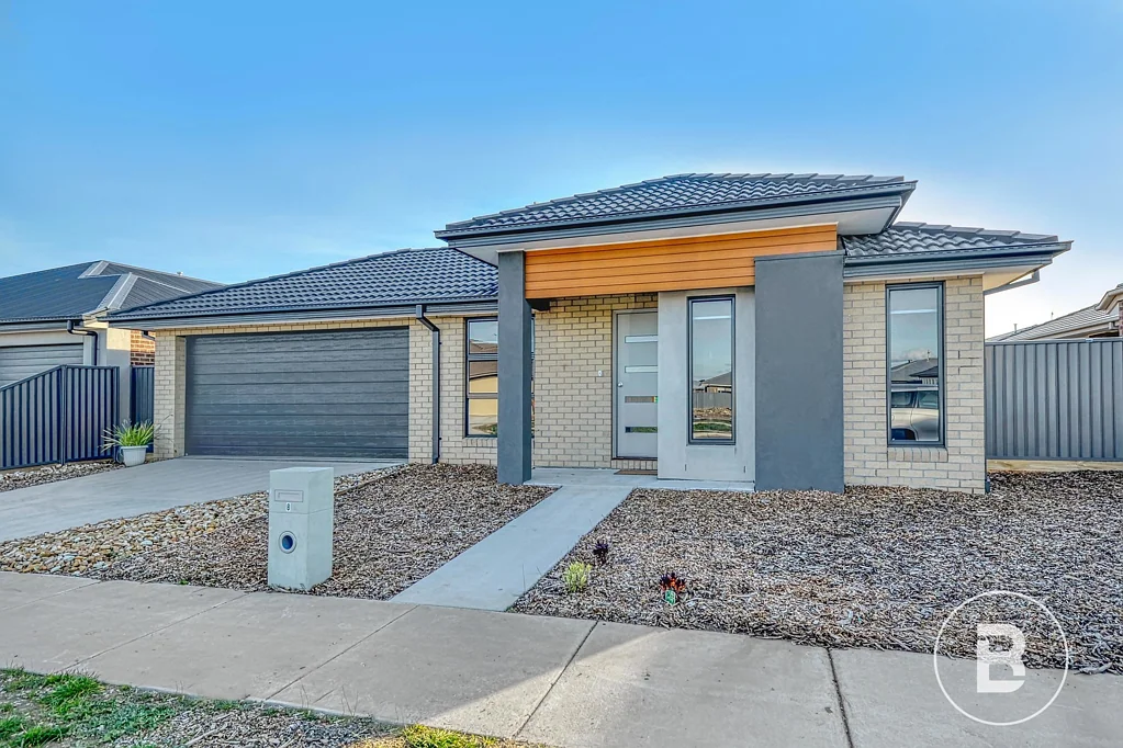8 Obrien Drive, Alfredton, VIC 3350